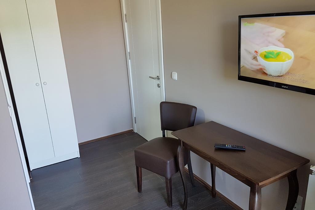 Apartmani Simic Valjevo Eksteriør billede